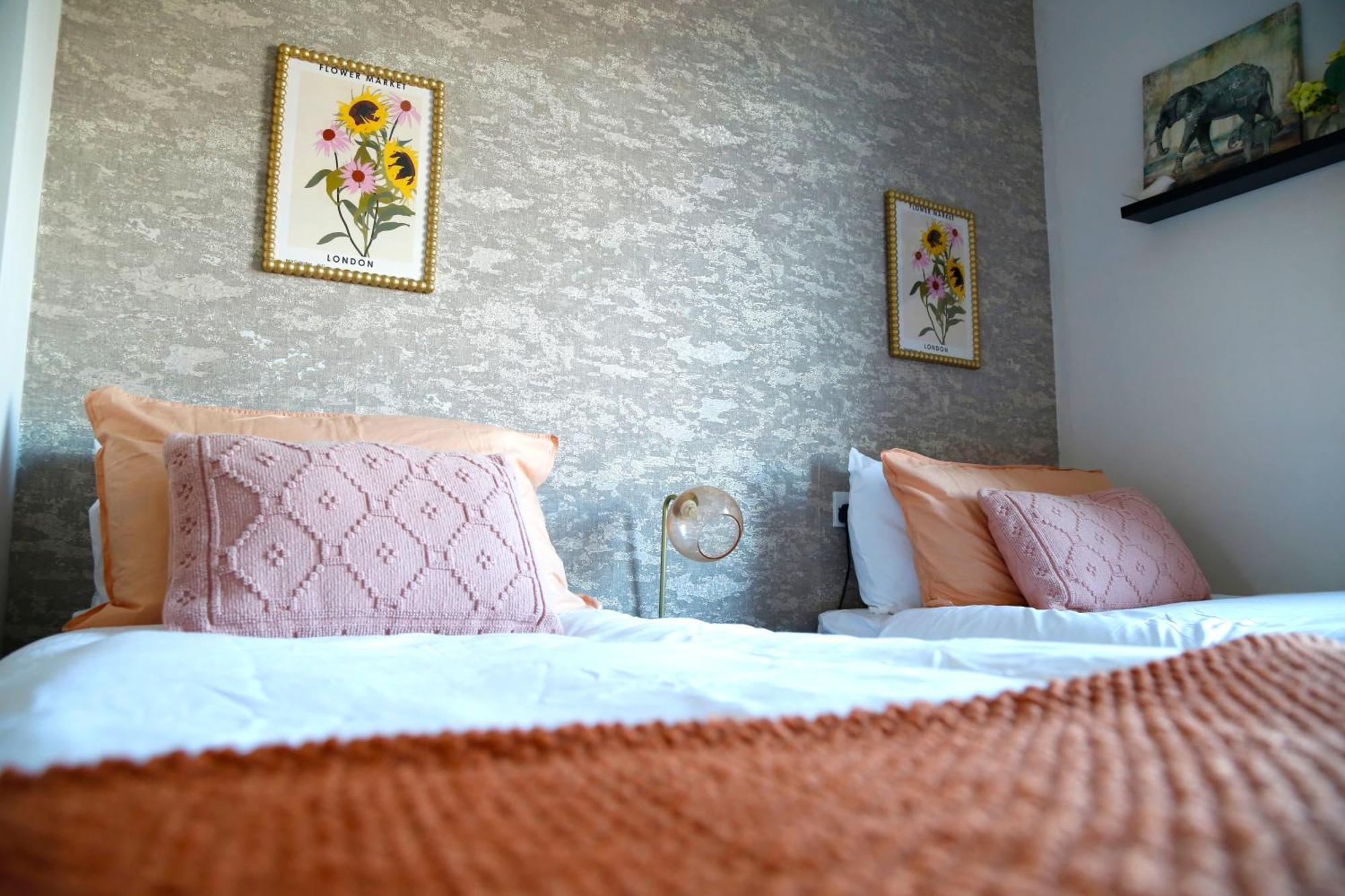 Apartment 2 Bed 1 Bath Sleeps 4 Entire Near Cbs Arena & M6 - Coventry